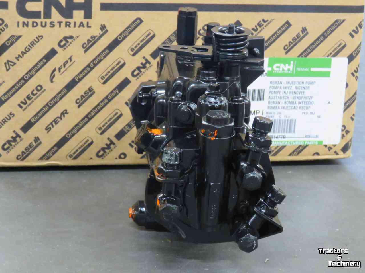 Tractor Ford Brandstofpomp FORD 10serie Parts nr:87801477R