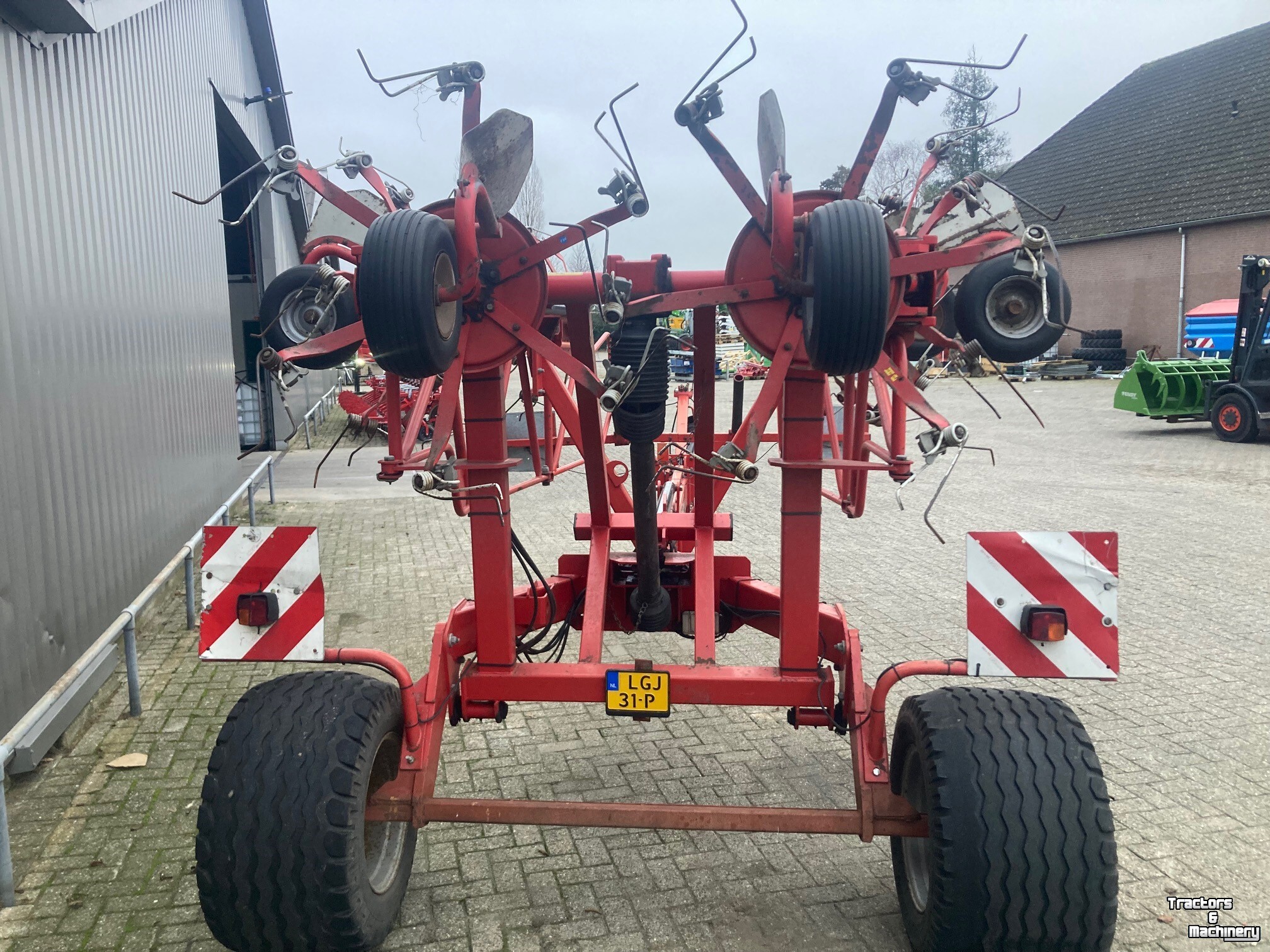 Tedder Lely Lotus 900 Schudder