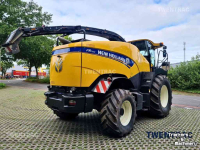 Forage-harvester New Holland FR 700
