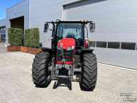Tractor Massey Ferguson 5711M Dyna 4