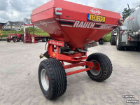 Fertilizer spreader Kuhn Rauch MDS 935