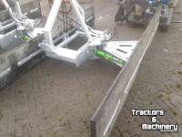 Rubber yard scraper Zocon Rubberschuif / Erfschuif / Mestschuif / Sneeuwschuif / Terreinschuif / Modderschuif / Voerschuif