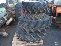 Wheels, Tyres, Rims & Dual spacers New Holland 420/70r30 en 300/70r20