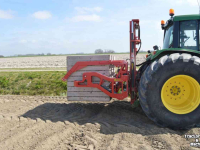 Bulk box tipper Wifo Efficient de pootmachine vullen? Wat dacht u van deze Wifo Heavy duty 180° Vooroverkantelaar?