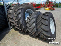 Wheels, Tyres, Rims & Dual spacers Mitas 540/65x34 & 440/65x24 op velgen
