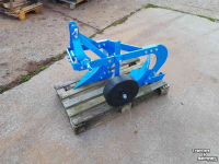 Ploughs  2 schaar rondgaande ploeg