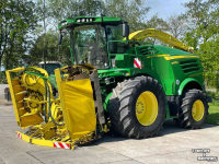 Forage-harvester John Deere 8400 I + Kemper Maisbek JD HARVEST CHECK