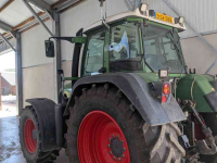 Tractor Fendt 718 com 3