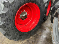 Wheels, Tyres, Rims & Dual spacers  Trelleborg VF600/60R30 op velg 10 gaats