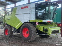 Combine Claas Tucano 570