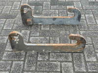 Other attachments and accessories Caterpillar Aanlasdelen Aanlashaken Aanlasoren Caterpillar Verreiker TH serie