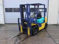 Forklift Komatsu FD20T-12 heftruck forklift gabelstapler diesel