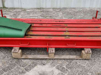 Diverse used spare-parts Pottinger dwarsafvoerband frame en band