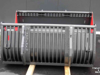 Skeleton buckets Hofstede Puinbak puin tegel bak riek met model Giant of Weidemann aankoppeling