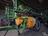 Fieldsprayer pull-type Amazone UX 5200 VELDSPUIT