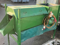 Other conveying equipment and accessories  Reinigingsmachine, knolselderij