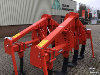Deep subsoiler Kuhn DC 301 (voorzetwoeler)