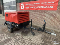 Mobile compressor  Luchtcompressor op onderstel