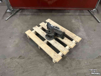 Used parts for tractors Fendt Boventrekhaak St. (B=390MM) PLM | 005A153539200