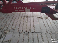 Tedder Lely Lotus 900