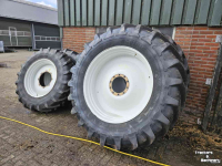 Wheels, Tyres, Rims & Dual spacers  Ploegset! 520/85R46 en 420/85R34. Passend op oa Steyr
