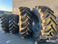 Wheels, Tyres, Rims & Dual spacers Michelin set MachXbib 600/70R30 en 710/70R42  Case-IH Magnum NewH T8