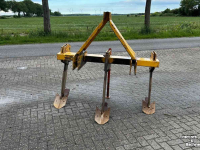 Deep subsoiler  3 poot ondergronder  woeler