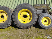 Wheels, Tyres, Rims & Dual spacers  Wielen 18.4-30 en 10.5-18