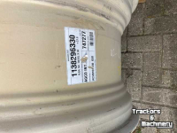 Wheels, Tyres, Rims & Dual spacers Valtra 18x38 vaste gkn velgen