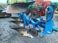 Ploughs Overum Drie schaar