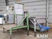 Bulk box tipper  Kantelaar + Doseerbunker met uitvoerband