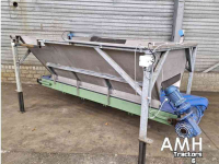 Bulk box tipper  Kantelaar + Doseerbunker met uitvoerband