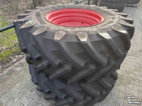 Wheels, Tyres, Rims & Dual spacers Trelleborg 600/70R30 TM900 90% op 10-gaats velgen