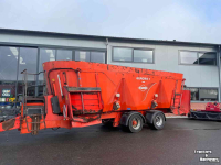 Vertical feed mixer Kuhn Euromix 3370 voermengwagen / voerwagen
