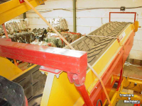 Receiving hopper Spinnekop Spinnekop Combine receiving hopper with cleaner ,inspection conveyor and elevator