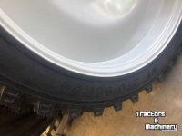 Wheels, Tyres, Rims & Dual spacers Alliance 270/95 R38 VF 363 banden
