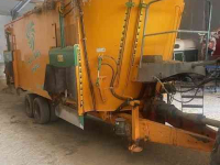 Vertical feed mixer  Airmix Unifeed 25.5 Mammoet