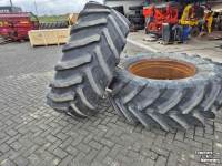 Wheels, Tyres, Rims & Dual spacers Pirelli 650/65R38 dubbellucht