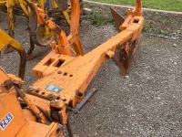 Ploughs Huard 2-schaarse wentelploeg