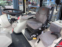Tractor Massey Ferguson 5711 SL Dyna- 4 Efficiënt met voorlader