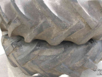 Wheels, Tyres, Rims & Dual spacers Molcon 12.4-32 (12.4X32) Dubbellucht wielen velgen banden 3-ster