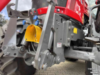 Tractor Massey Ferguson 5711 SL Dyna- 4 Efficiënt met voorlader
