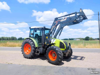 Tractor Claas Celtis 446 RX met voorlader