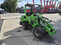 Wheelloader Avant 735i