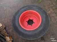 Wheels, Tyres, Rims & Dual spacers BKT 580/65r22,5 en 340/65r18
