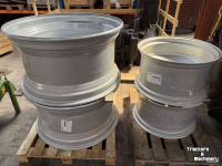 Wheels, Tyres, Rims & Dual spacers  Maxxum/Puma velg 20x38 + 16x28