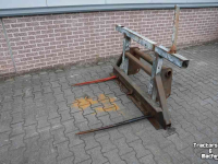 Bale spike / Bale spear Manitou Stroriek / Balenprikker / Pakkenprikker