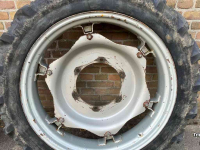Wheels, Tyres, Rims & Dual spacers Kleber 9.5R32 + 12.4R46