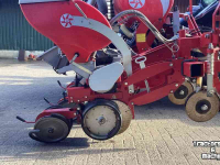 Vegetable- / Precision-seed drill Becker Aeromat AP8ZGE Maiszaaimachine