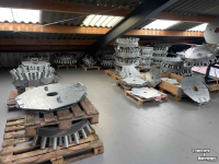 Other manure equipment and accessories Kaweco Mestverdeler 16 24 26 28 30 32 36 40 50 uitlopen